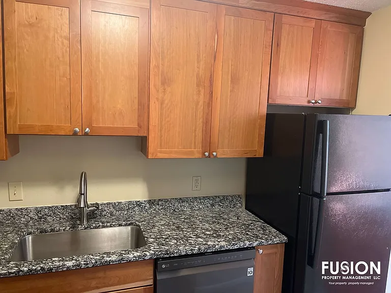 209 Ledgewood Cir #101 — Photo 14