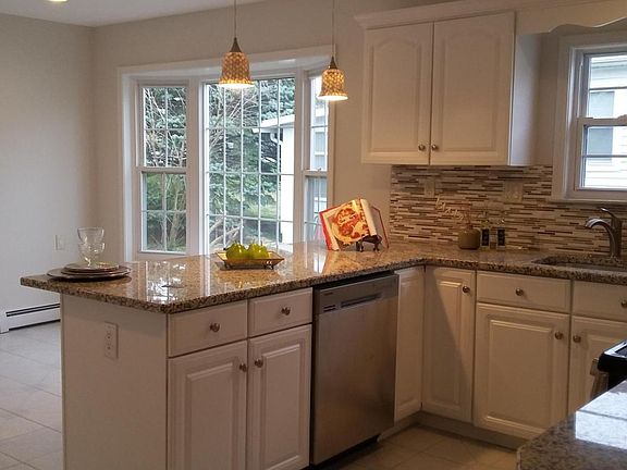 5th image of 8 Santa Fe Ct