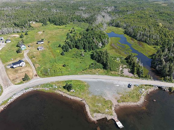 3rd image of Louisbourg Main A Dieu Rd