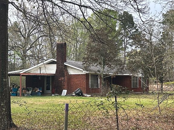 2nd image of 218 W Bryant Rd