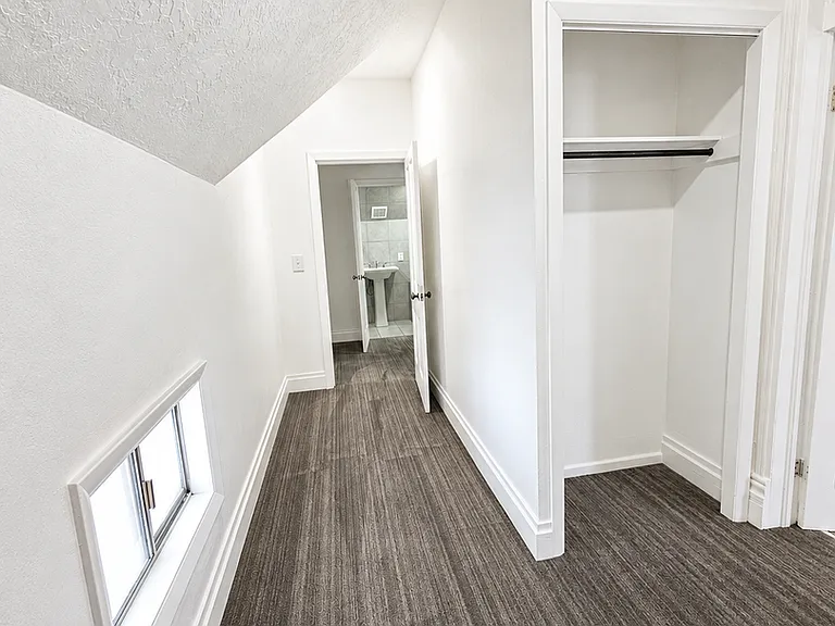 13224 S Redwood Rd — Photo 24