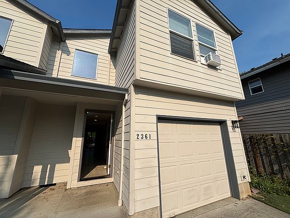 2nd image of 2361 SE Robin Ln