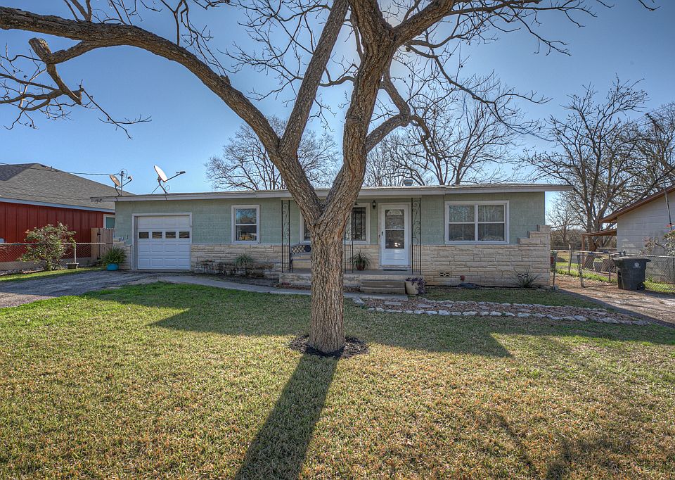 1st image of 1074 Dunlap Dr