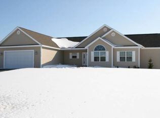 5105 Liberty Dr, Traverse City, MI 49684