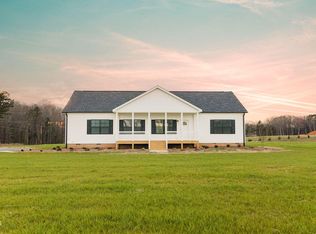 29 Hinshaw Shop Rd, Liberty, NC 27298