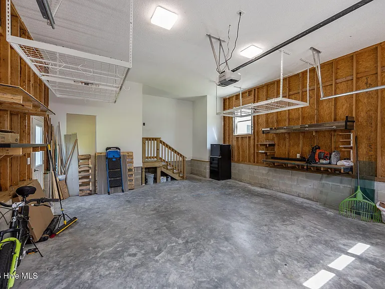164 Bay View Dr — Photo 35