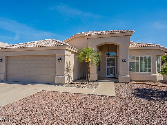 3rd image of 8947 W Custer Ln