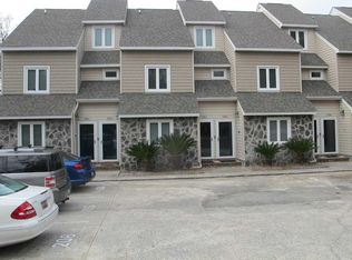 2010 Yaupon Dr APT 105, Myrtle Beach, SC 29577
