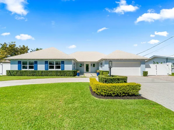 8401 Pine Tree Lane, Lake Clarke Shores, FL 33406
