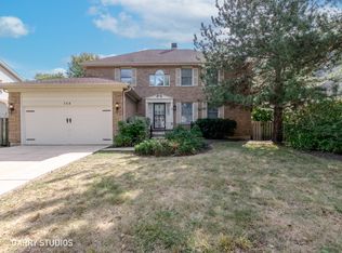 768 Provincetown Dr, Carol Stream, IL