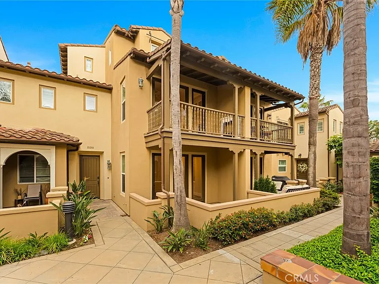 21261 Baeza Cir — Photo 2