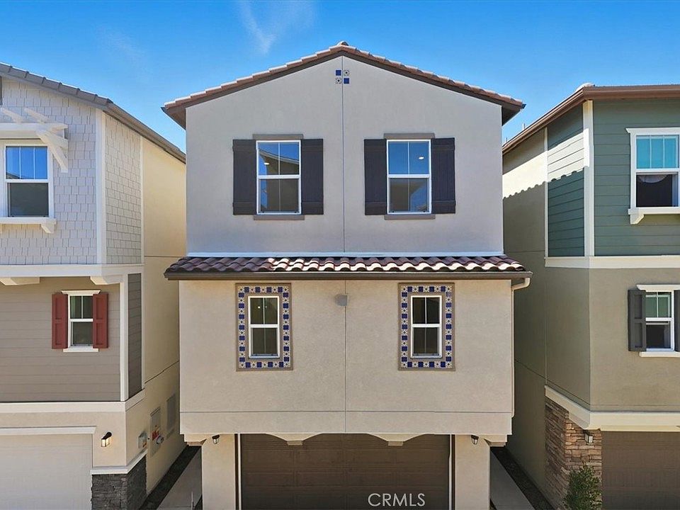 1st image of 2543 Dorris St