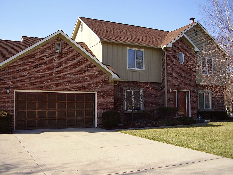 Large corner lot and extra wide driveway