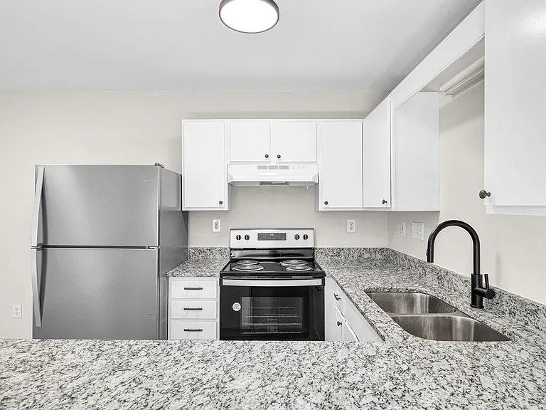 Millbrook Apartments — Photo 15