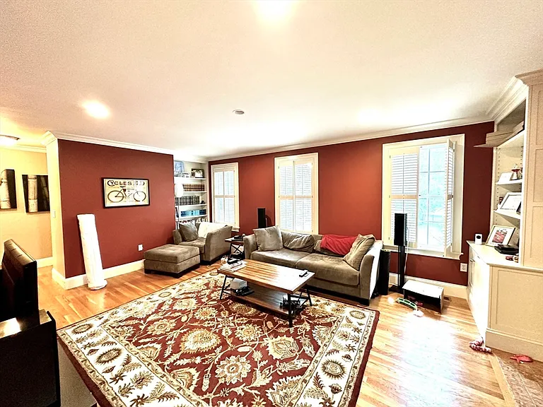 77 Hackensack Rd — Photo 9