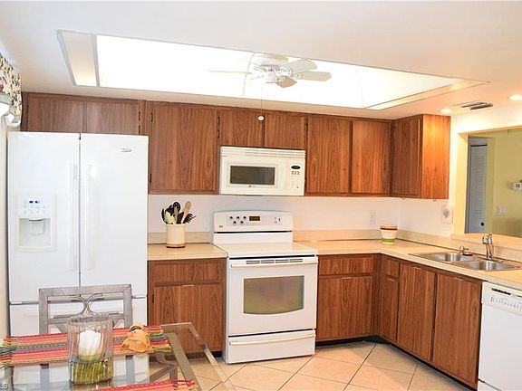 5th image of 7098 Nantucket Cir #5