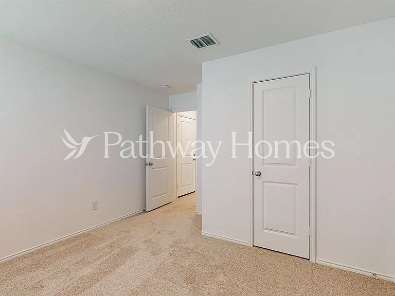 4033 Dublin Ridge Dr — Photo 16
