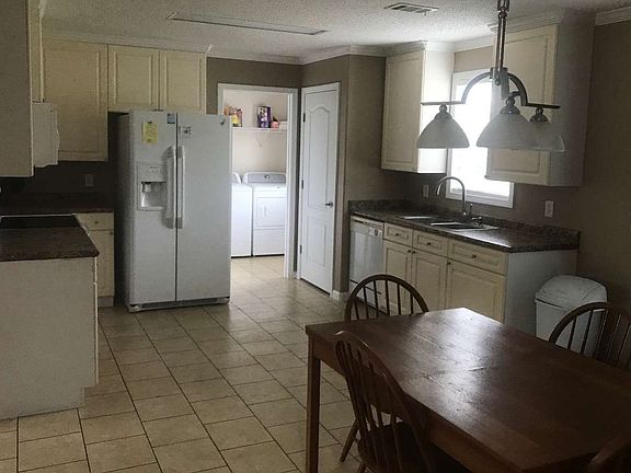 5th image of 7196 222nd Cres #O