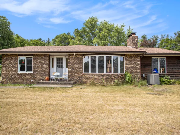 10773 North Ave, Dowling, MI 49050