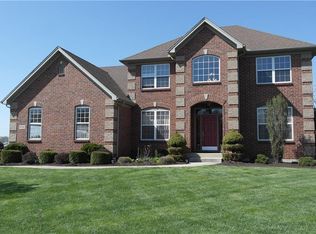 9750 Sandy Run Dr, Waynesville, OH 45068