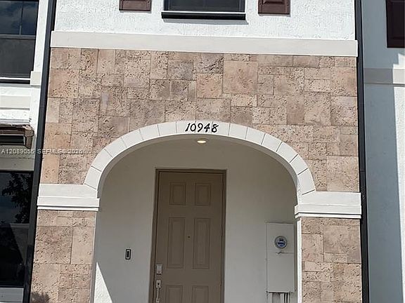 4th image of 10948 W 32nd Ln