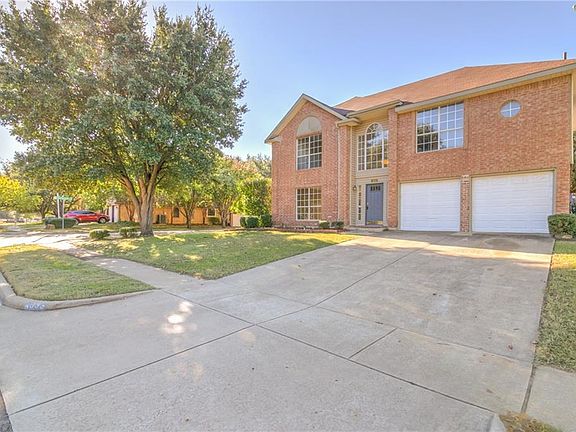 2nd image of 4633 Lincolnshire Dr