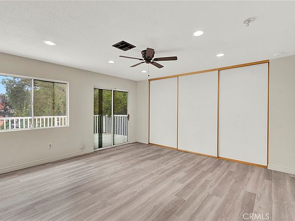 4th image of 10853 Anemone Cir