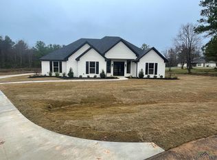 3031 Queens Way, Marshall, TX 75672