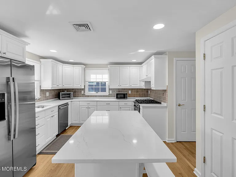 807 Prospect Ave — Photo 10