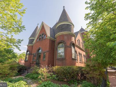 350 9th St SE APT 26, Washington, DC, 20003