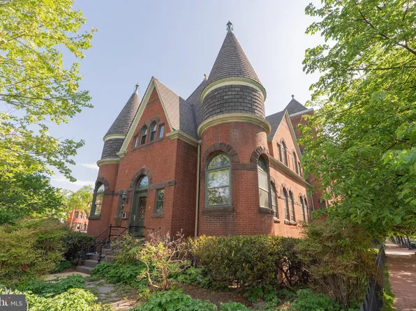 350 9th St SE APT 26, Washington, DC 20003