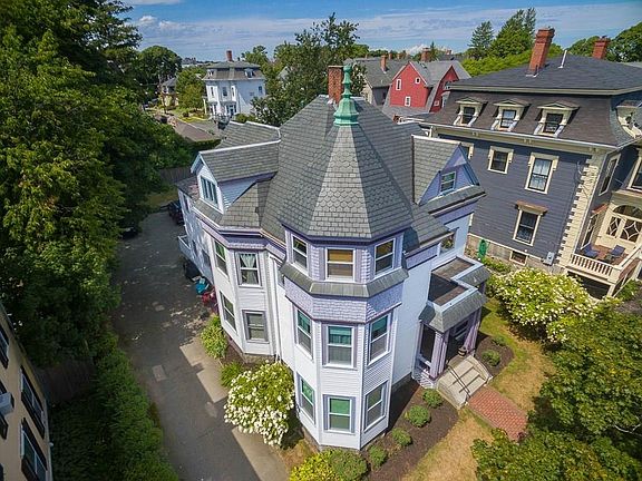 3rd image of 270 Lafayette St #2