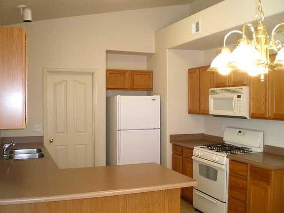 2nd image of 5264 Morganite Ct
