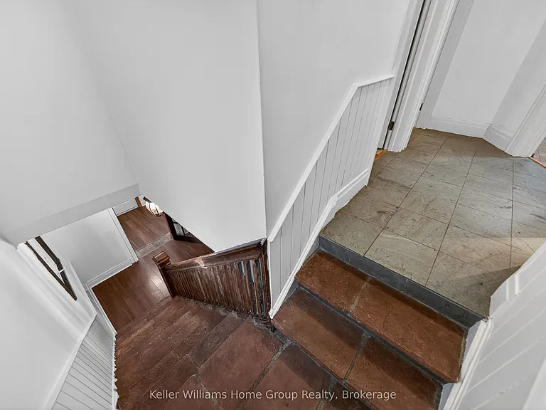 483 Woolwich St — Photo 22