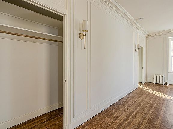 5th image of 2299 Pacific Ave APT 22