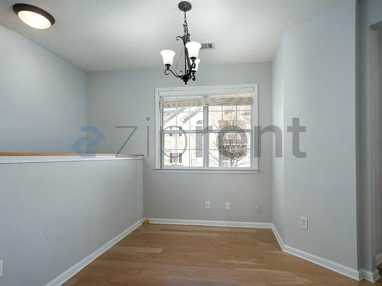 603 Spring Heights Ln SE #603 — Photo 7