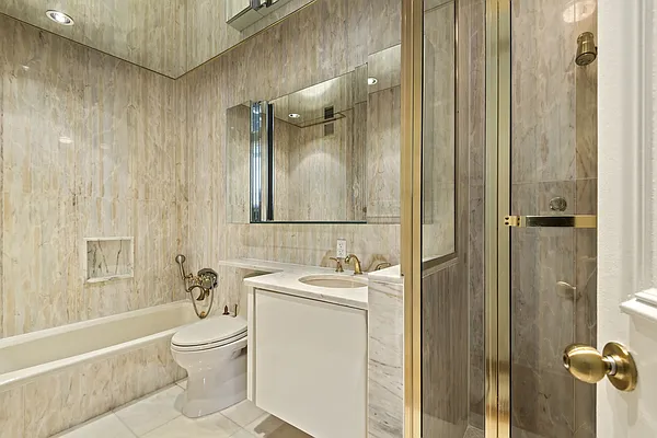 Rented by Nest Seekers International | media 9