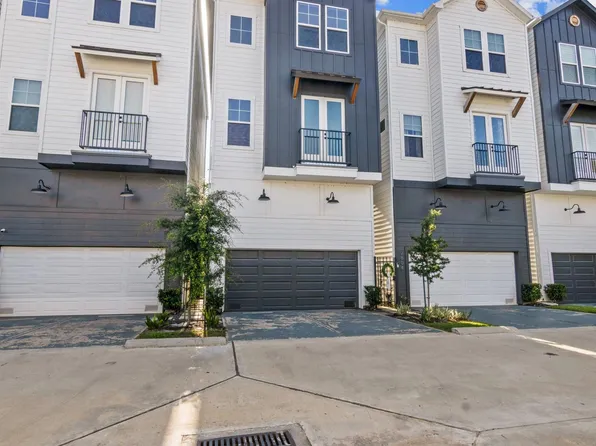 2806 Versailles Oak Ln, Houston, TX 77092