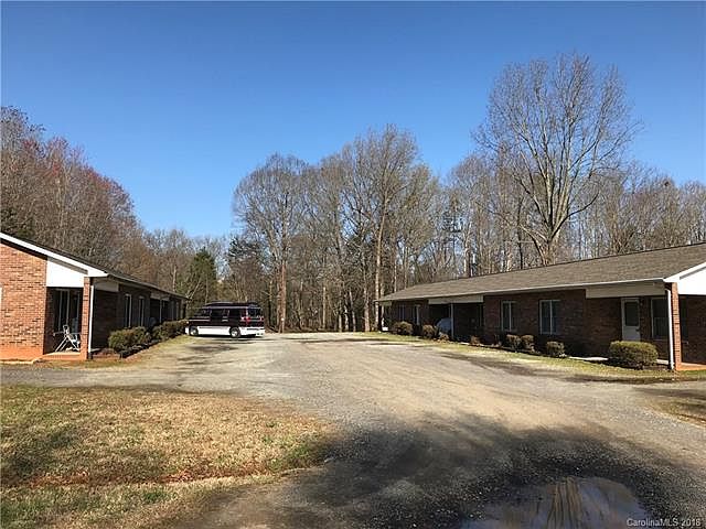 2nd image of 335 Sunny Hill Dr #18