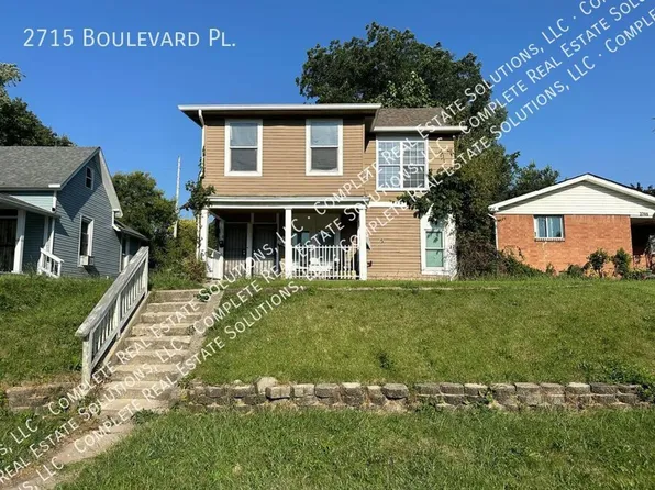 2715 Boulevard Pl, Indianapolis, IN 46208