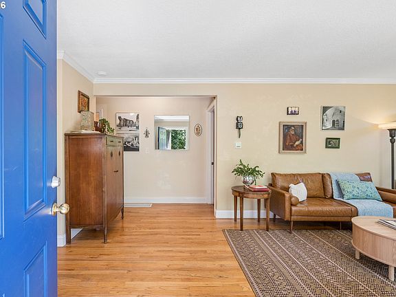 4th image of 4304 SE 103rd Ave