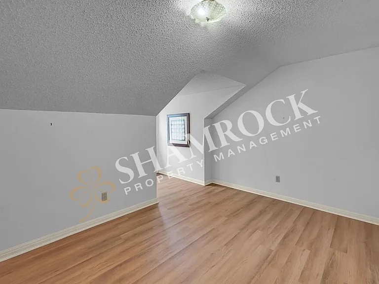 4613 Westchester Dr — Photo 24