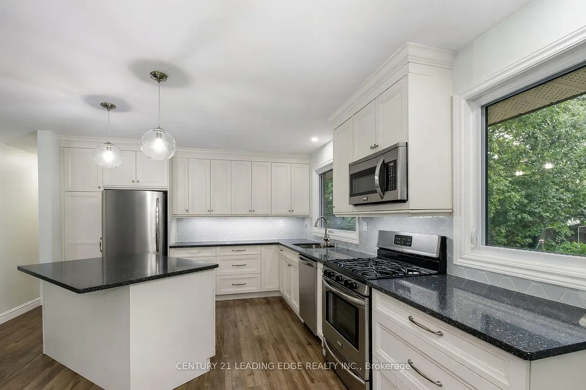 Building Photo - 306 Lindan Ave