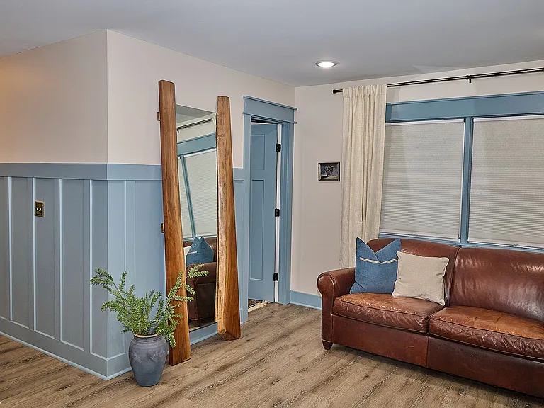 305 Ship Point Rd — Photo 33