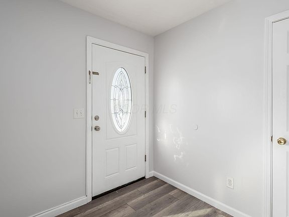 3rd image of 6198 Parkdale Dr