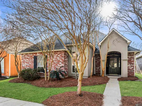 8624 E Cypress Point Ct, Baton Rouge, LA 70809