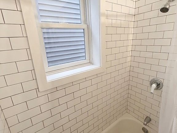 4th image of 58 Medford St #1