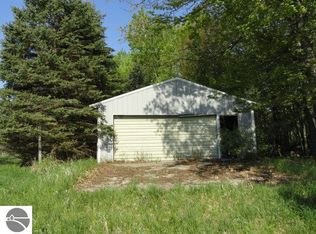 10598 W Rosebush Rd, Weidman, MI 48893