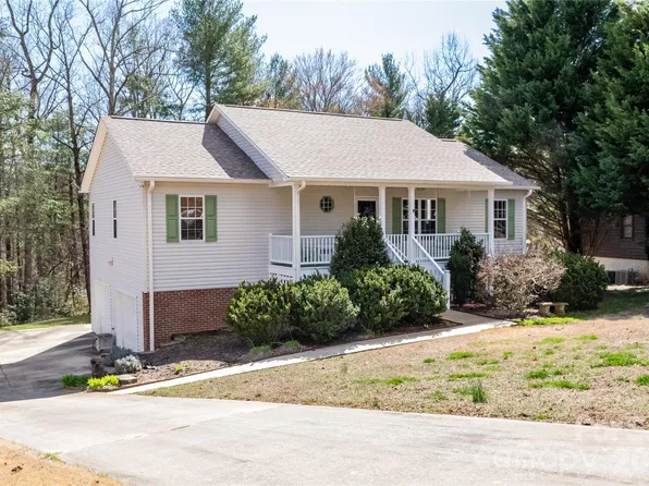 1499 Brentwood Pl, Morganton, NC 28655