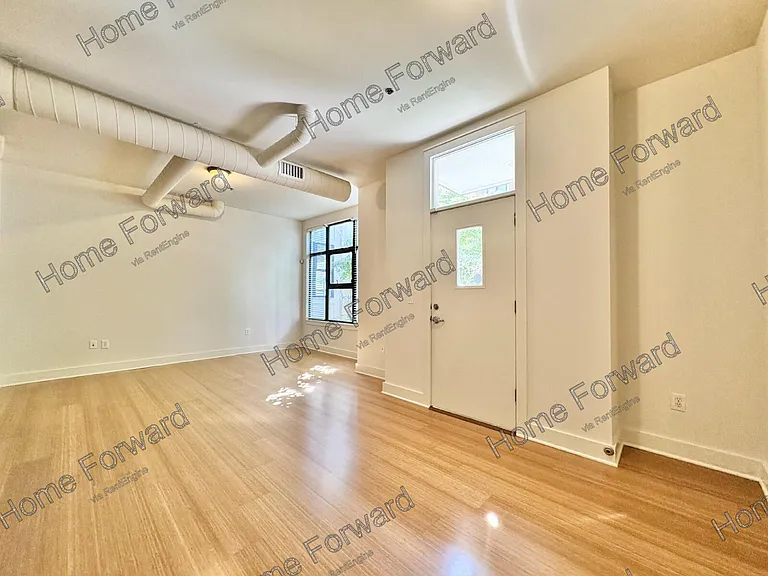 220 Cedar St #109 — Photo 9